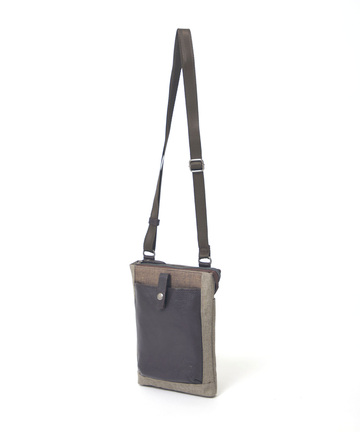 杢調 レザーポケット サコッシュ