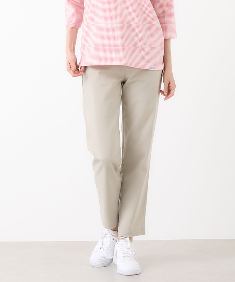 ストレッチ テーパードパンツ