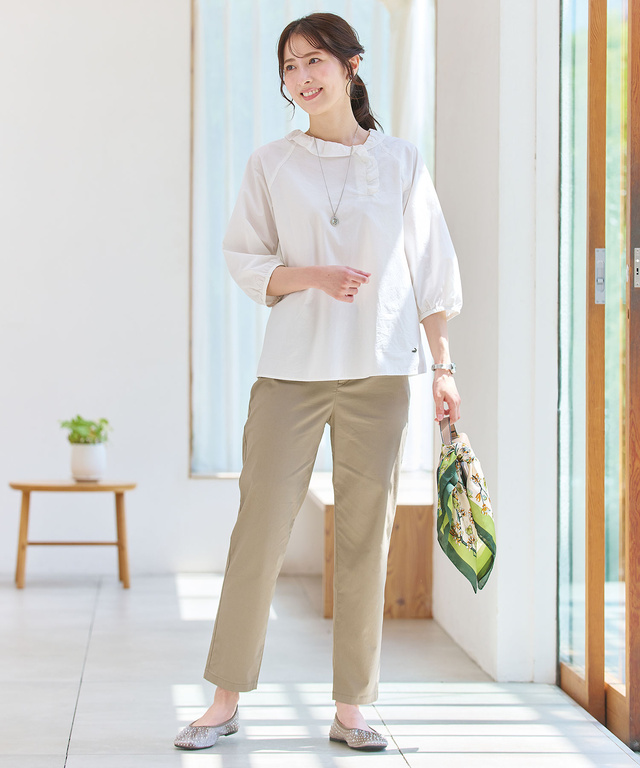 ストレッチ テーパード パンツ