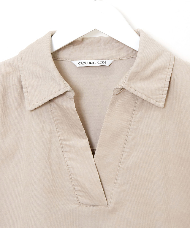 スキッパー デザイン ブラウス