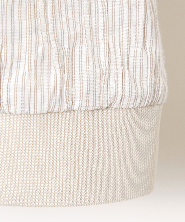 シャーリング ノーカラー ブラウス