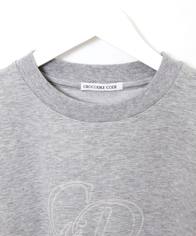 チェーンデザイン ロゴプリント Tシャツ