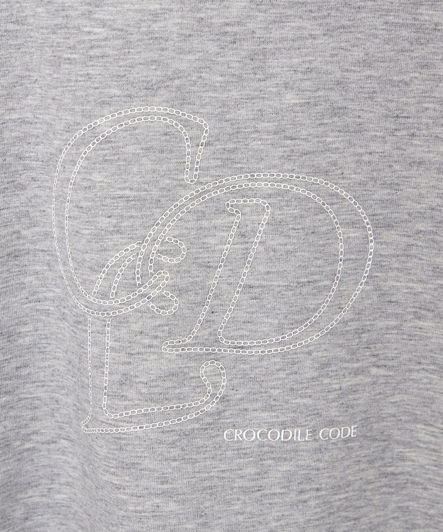 チェーンデザイン ロゴプリント Tシャツ