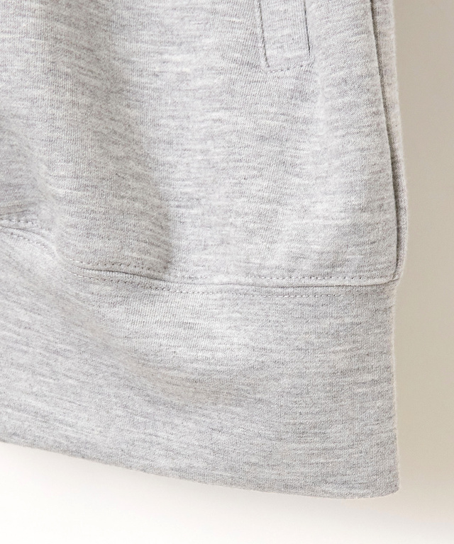 ジップアップ  パーカー