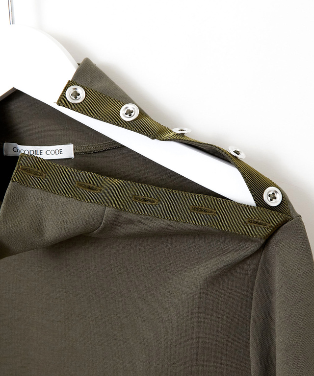 ボタン ハイネック カットソー