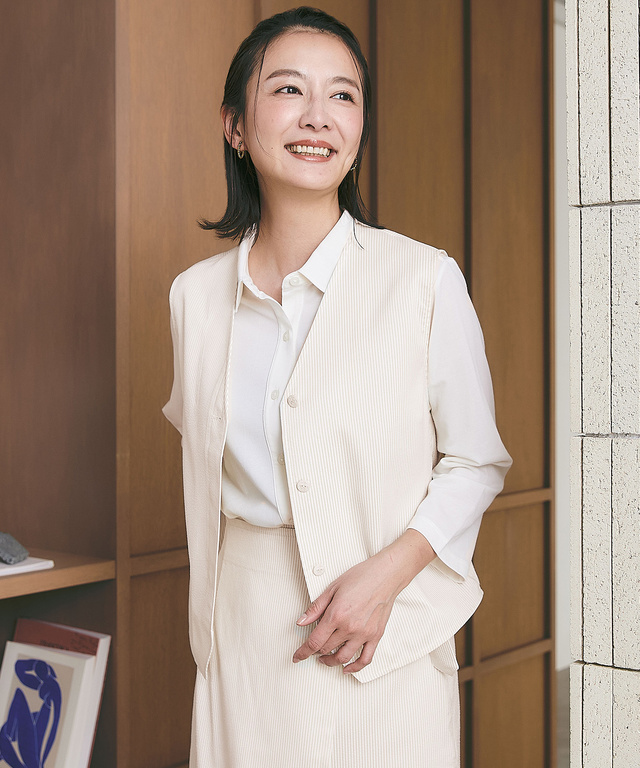 Vネック ショート ジレ【一部店舗限定】