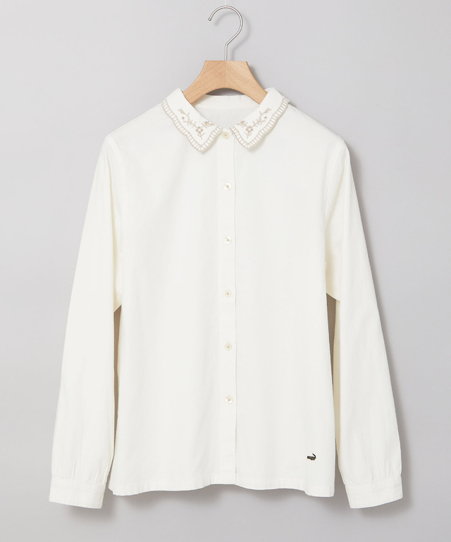 襟刺繡 デザイン ブラウス