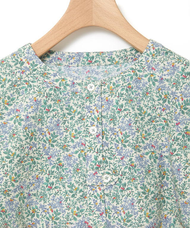 リーフ柄 プルオーバー ブラウス【オンラインショップ・一部店舗限定】