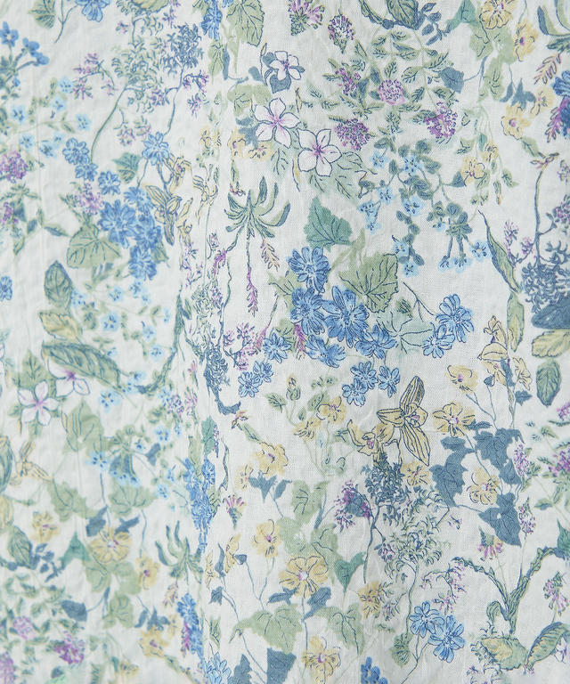 ミラクルウェーブ 花柄 ブラウス【オンラインショップ限定】