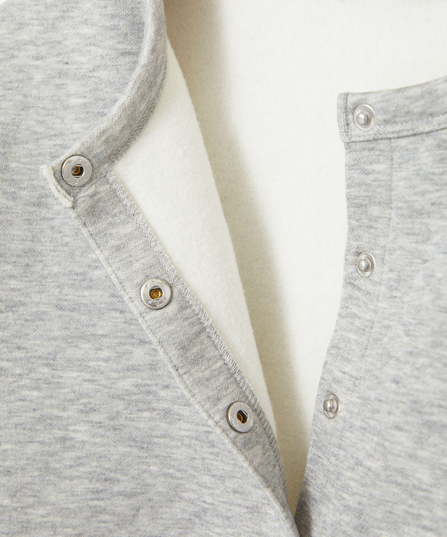 スナップボタン カーディガン