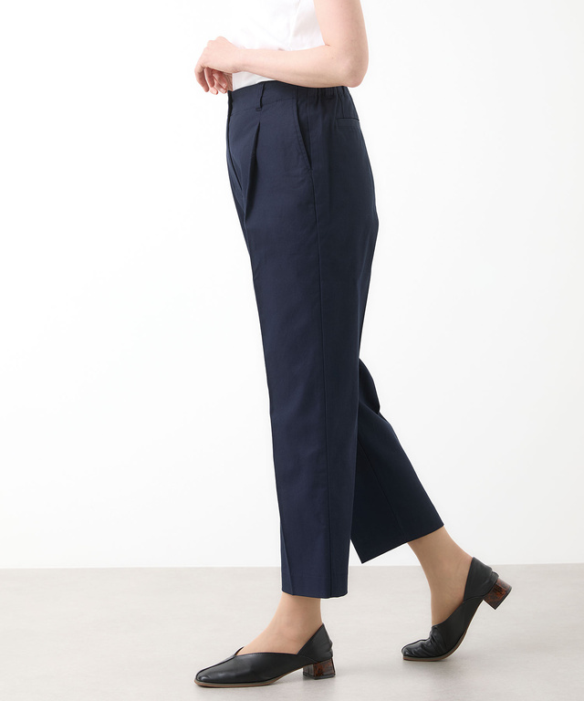 センタープレス タック パンツ