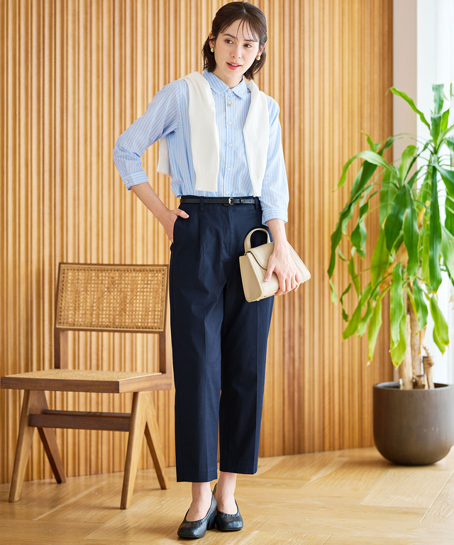 センタープレス タック パンツ