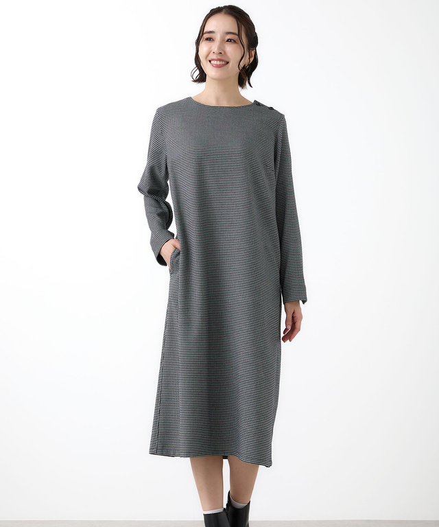 ショルダーボタン ワンピース