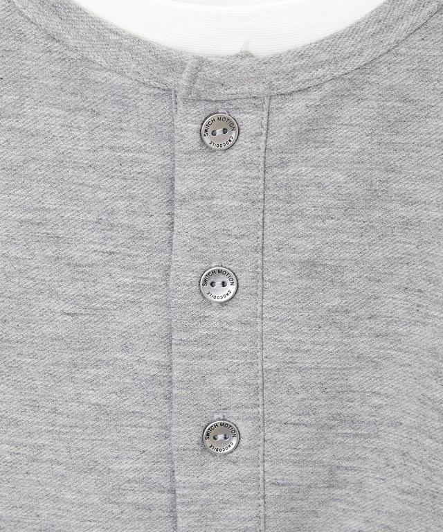 レイヤード風 ヘンリーネック Tシャツ