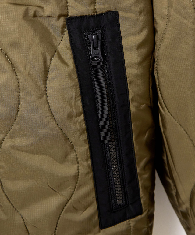 リバーシブル ブルゾン