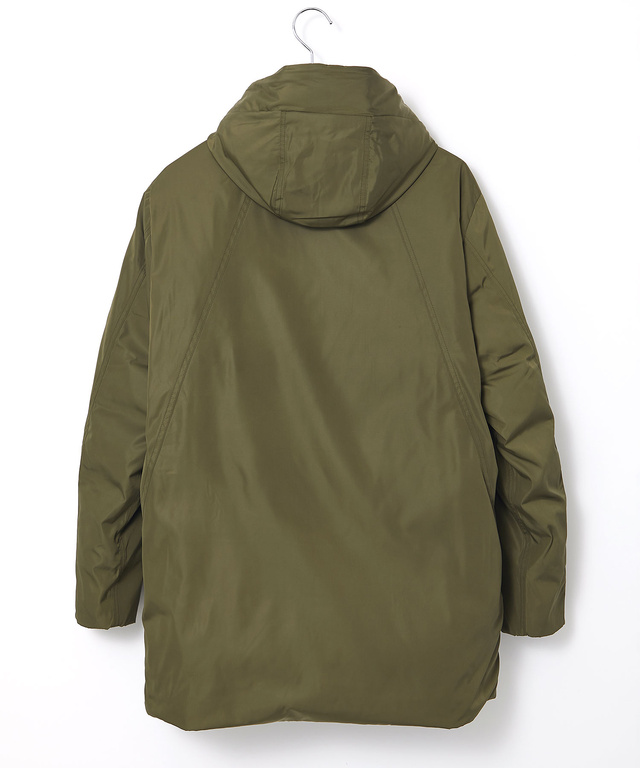 メモリー素材 ダウン ジャケット