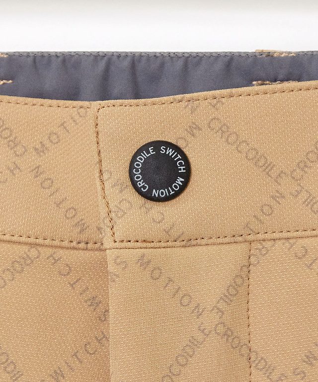 モノグラムプリント テーパード パンツ