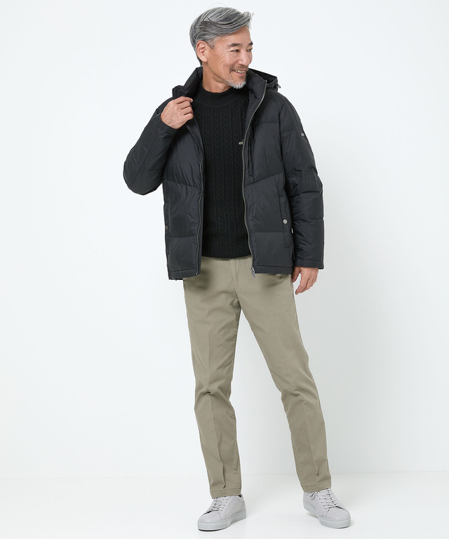 フード付き  スタンドカラー ダウンジャケット