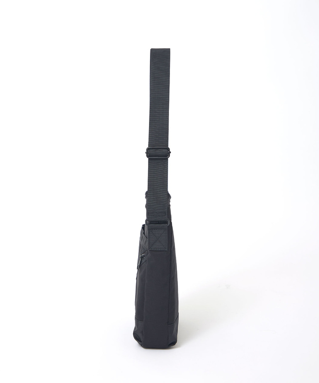 ナイロン ジップデザイン ショルダーバッグ