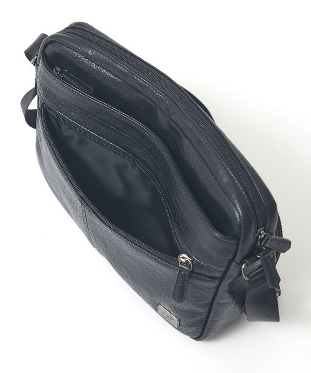 合成皮革 ミドルショルダー バッグ