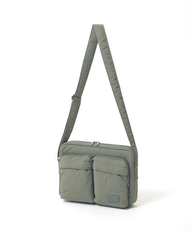 ナイロン パディング ショルダーバッグ