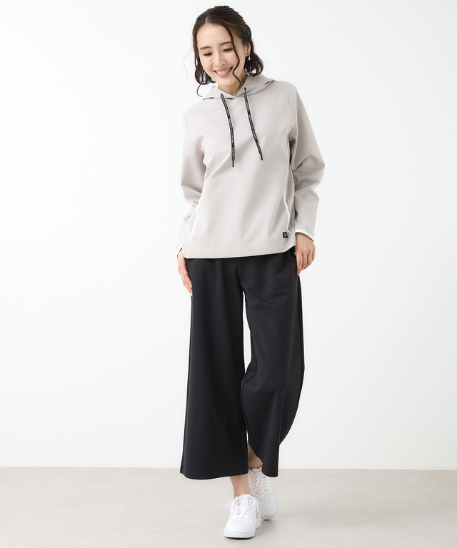 ストレッチポンチ プルオーバーパーカー