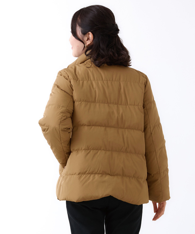 スタンドカラー ダウンジャケット