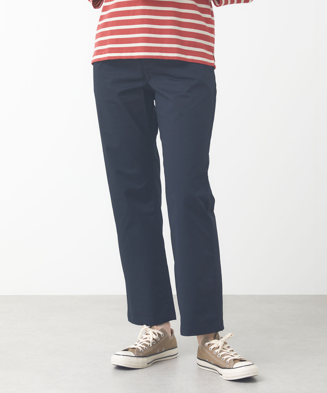 ストレッチ テーパード パンツ