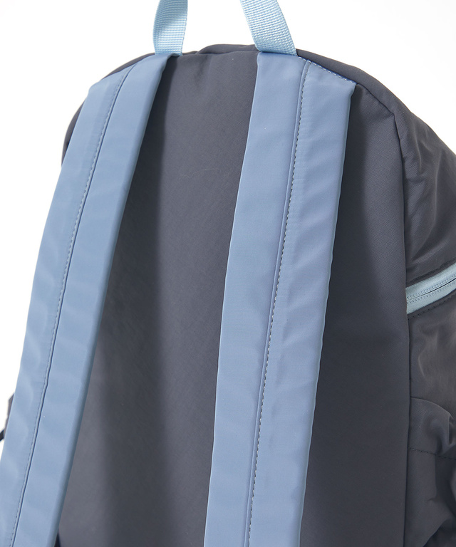 フロントポケット バイカラー リュック