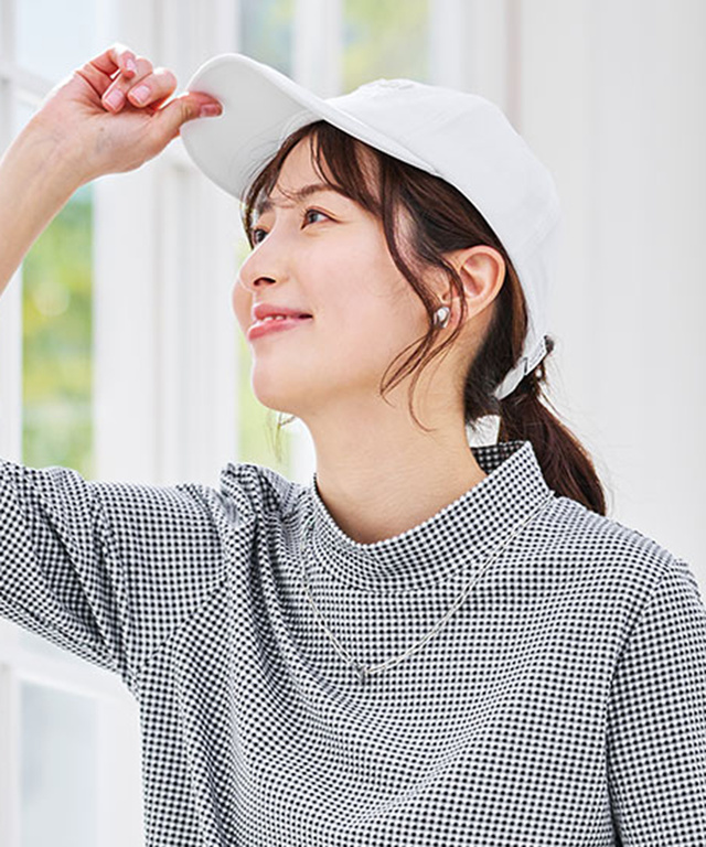 メッシュ切り替え ロゴ刺繍 キャップ